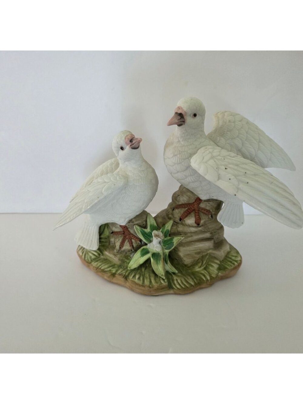 Vintage Royal Crown Porcelain Doves Figurine Hand-Painted White Doves On Floral